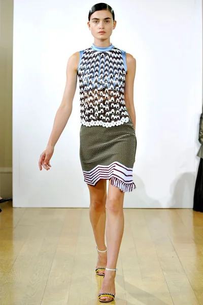 Look 24